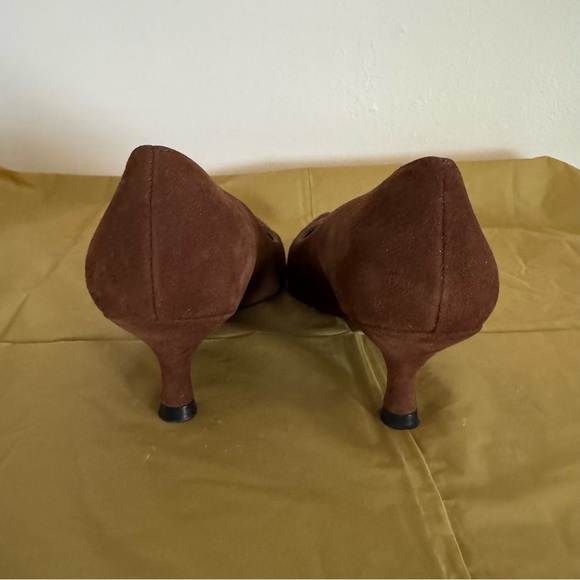 STUART WEITZMAN Suede Kitten Heels, 6.5 Women’s - Picture 2 of 9
